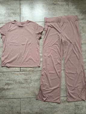 Danskin Ribbed Lounge Pajama Set in Dusty Rose Pink